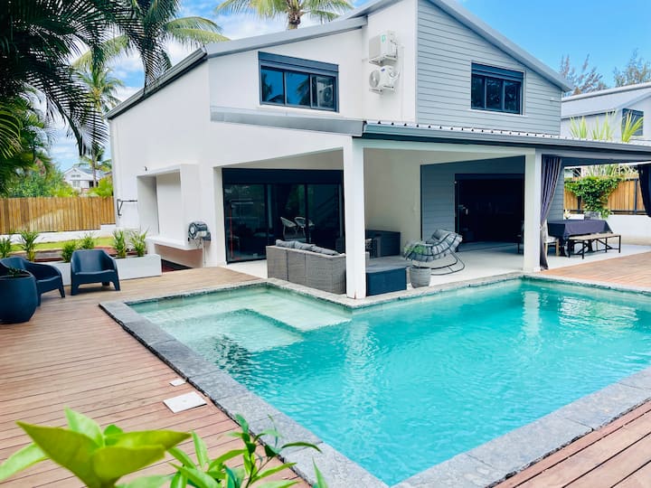 Villa Éolia – vue extérieure et piscine
